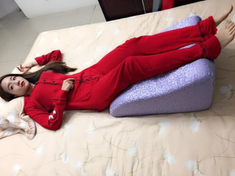 【推薦】「保養/腿部」GreySa格蕾莎抬腿枕-【抬腿枕】的創始者-Made In Taiwan-輕盈美腿新法寶最簡單最方便-Yuanyuan媛媛兒推薦
